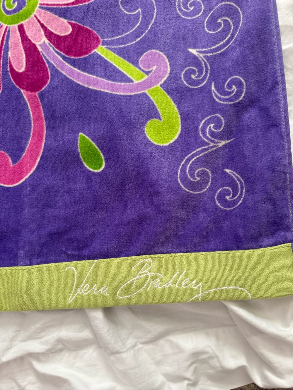 NWT Vera Bradley Purple Punch Beach Towel Retired Pattern Rare! 33” X 66” - Picture 3 of 4